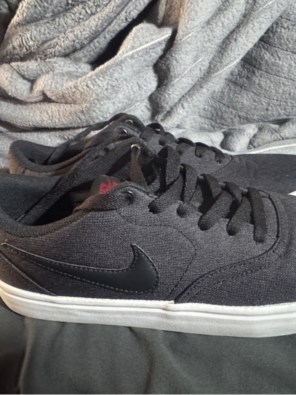 Nike Black and White Low-Top Men's Sneakers